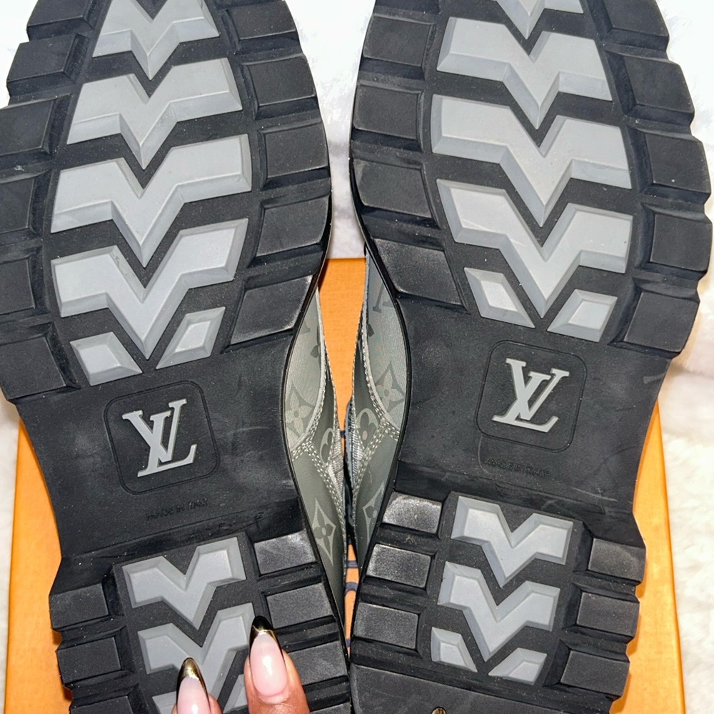 Louis‎ Vuitton Green Canvas Lace Up Boots - Picture 10 of 14